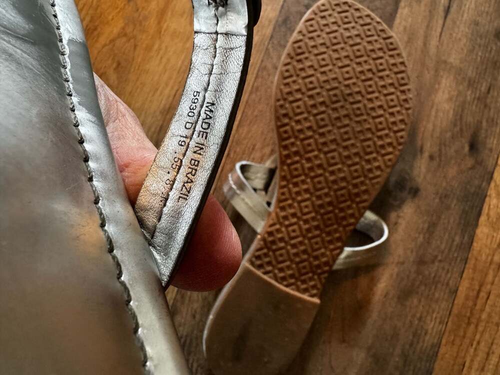 Tory Burch Miller Metallic Leather Thong Sandals - Picture 6 of 7
